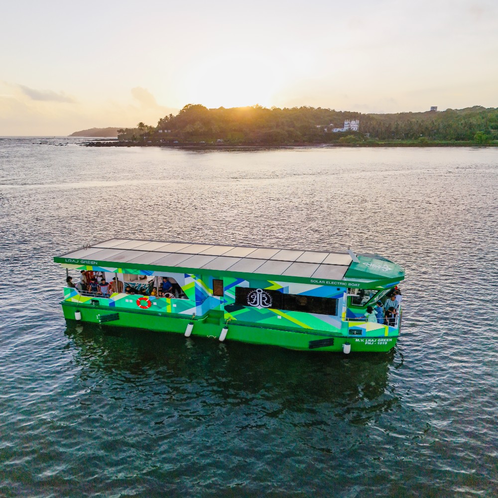 Solar Boats Private 1hr